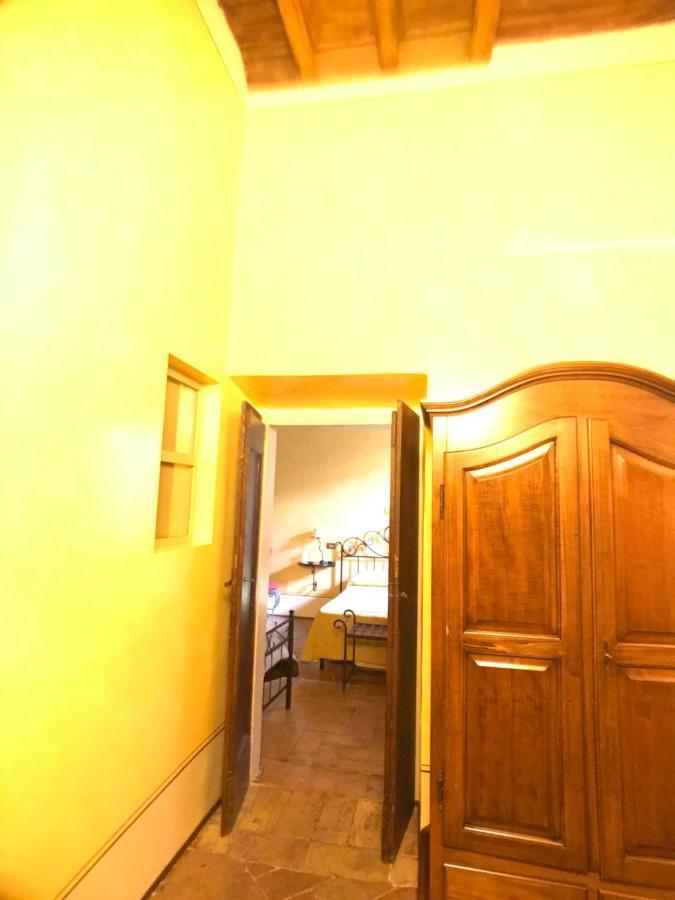Camere Della Vecchia Posta Trevi Eksteriør bilde