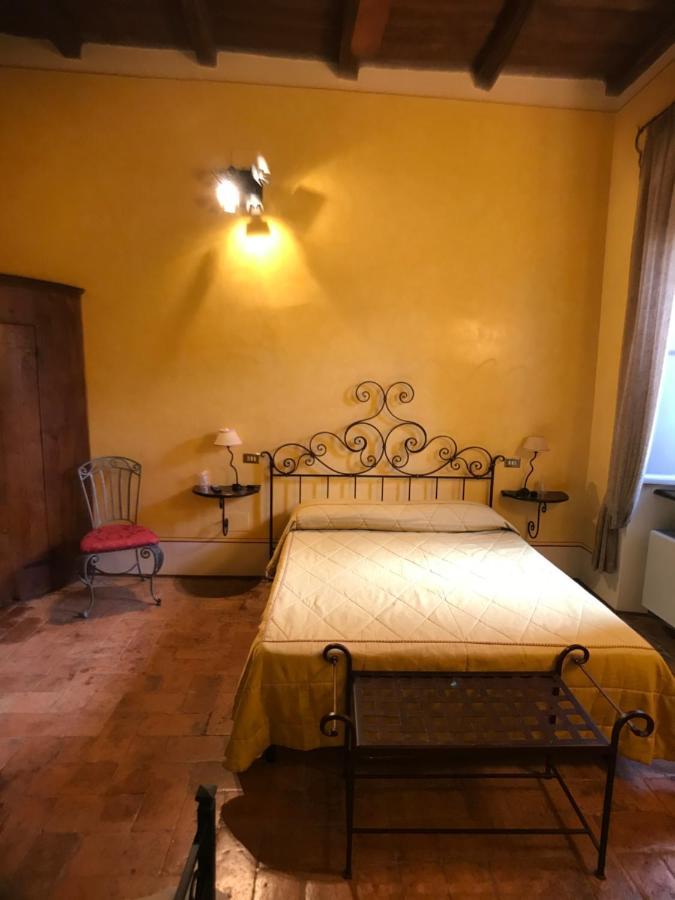 Camere Della Vecchia Posta Trevi Eksteriør bilde