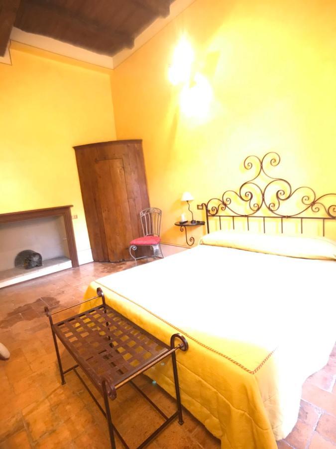Camere Della Vecchia Posta Trevi Eksteriør bilde