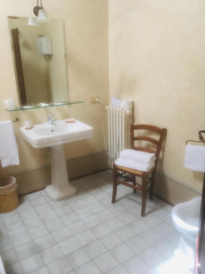 Camere Della Vecchia Posta Trevi Eksteriør bilde