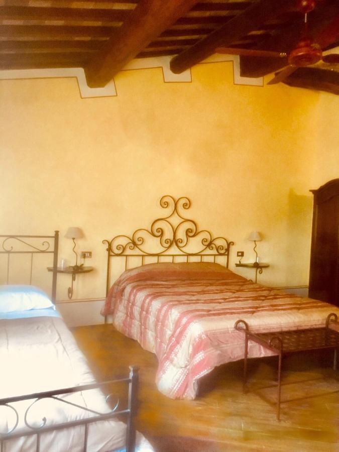 Camere Della Vecchia Posta Trevi Eksteriør bilde