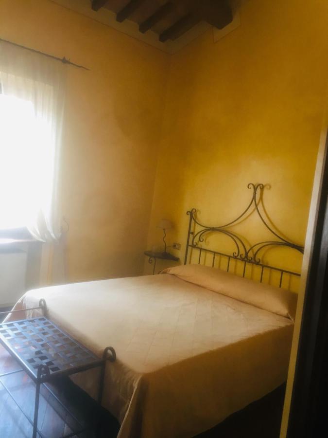 Camere Della Vecchia Posta Trevi Eksteriør bilde